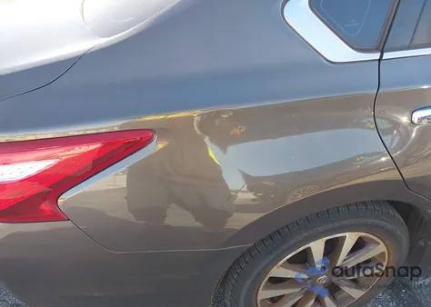 2017 Nissan Altima 2.5 Sl from USA, damaged, VIN 1N4AL3AP5HC235275